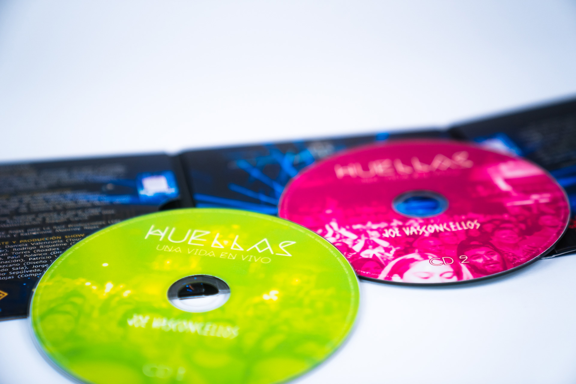 HUELLAS, UNA VIDA EN VIVO (2021) - DISCO DOBLE EN VIVO - Imagen 5